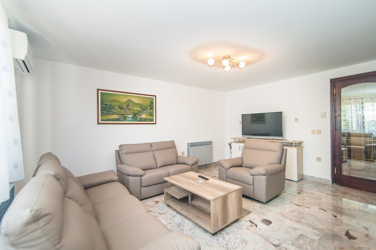 Apartments Dino Пореч Екстериор снимка